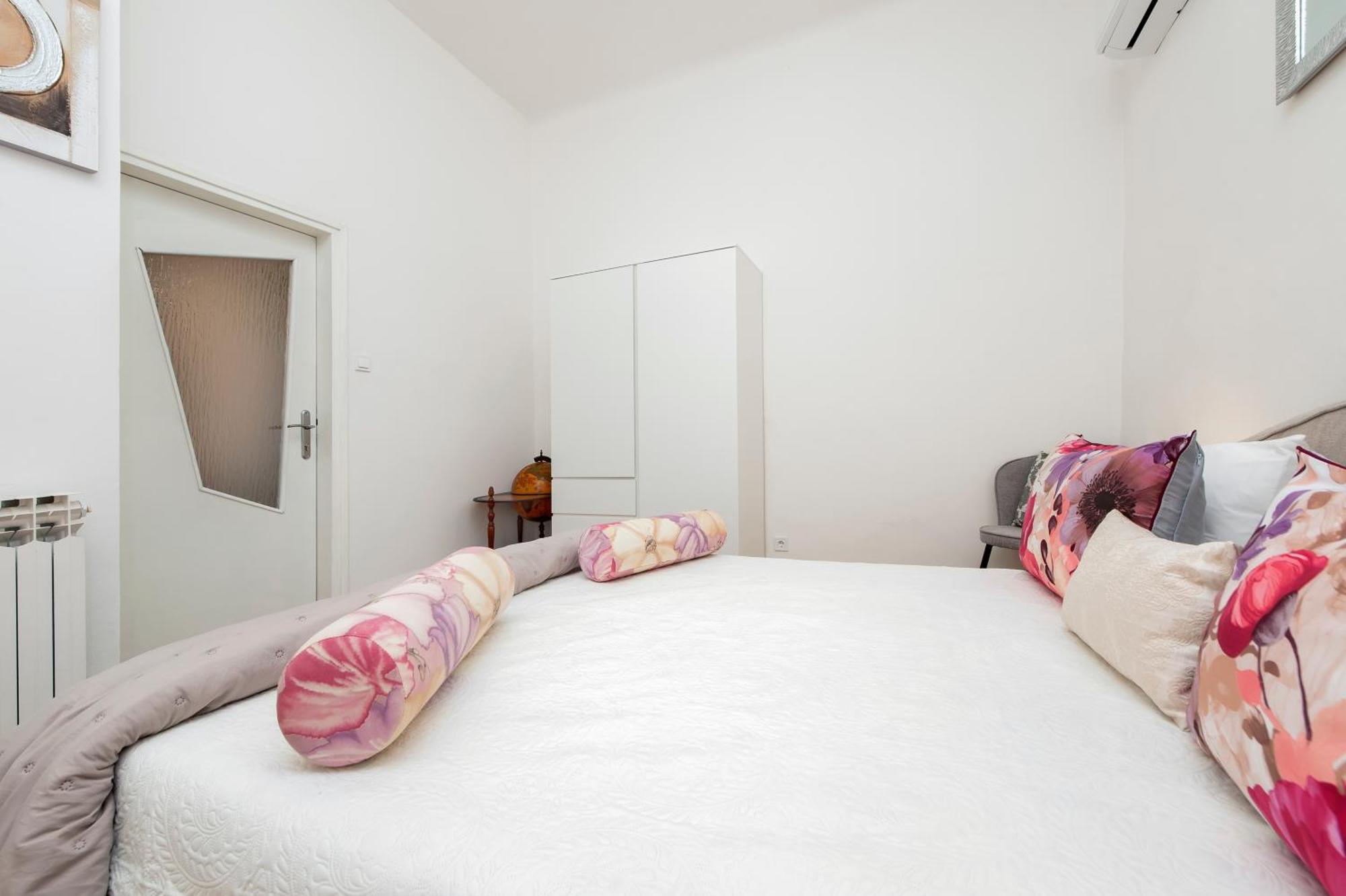 רוביני Apartment Rubi מראה חיצוני תמונה